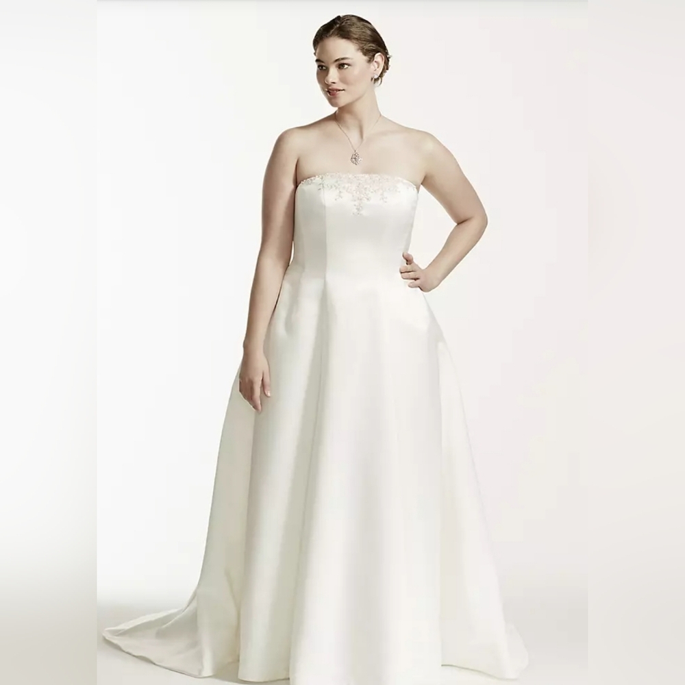 NWT White David's Bridal Collection Wedding Dress, Size 14